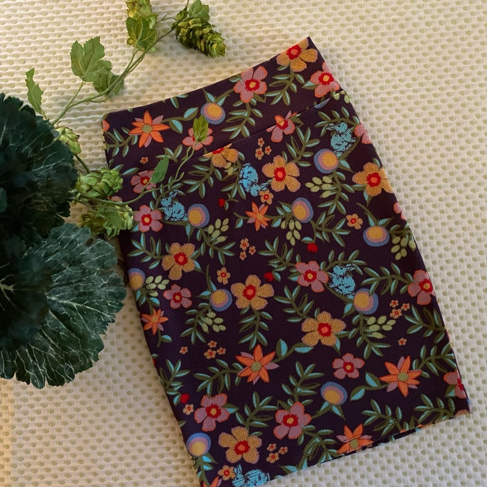 LuLaRoe Cassie Pencil Skirt